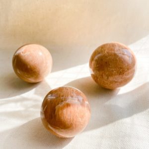 桃色月長石　ピーチムーンストーンスフィア　２サイズ