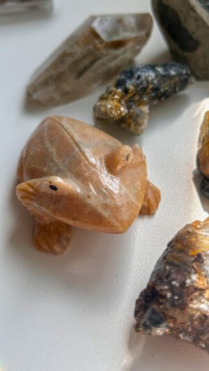 アラバスター　天然石　カエル