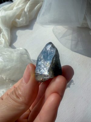 ブラック マニハール ヒマラヤ水晶 トルマリンルチル 天然石 AIONIA