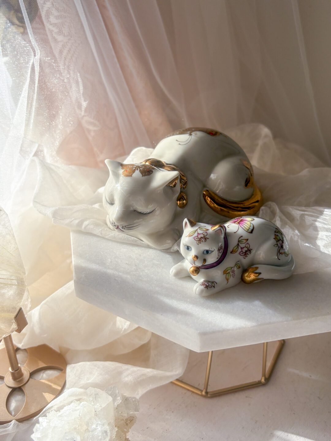 USA Vintage✧ かわいい薩摩猫 ちゃんズ SET 日本骨董 金彩の花と蝶と